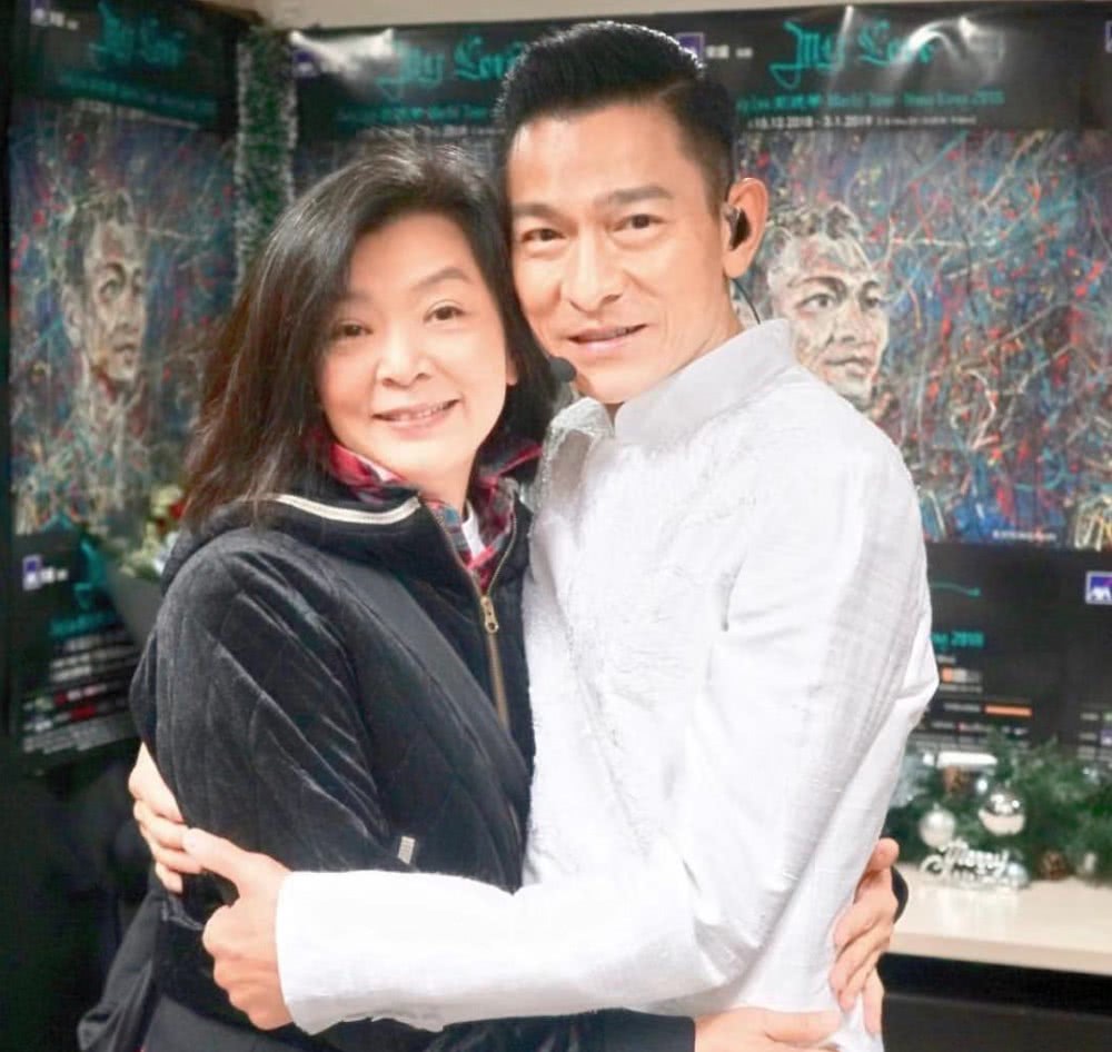 刘德华与暗恋对象35年后再同框
