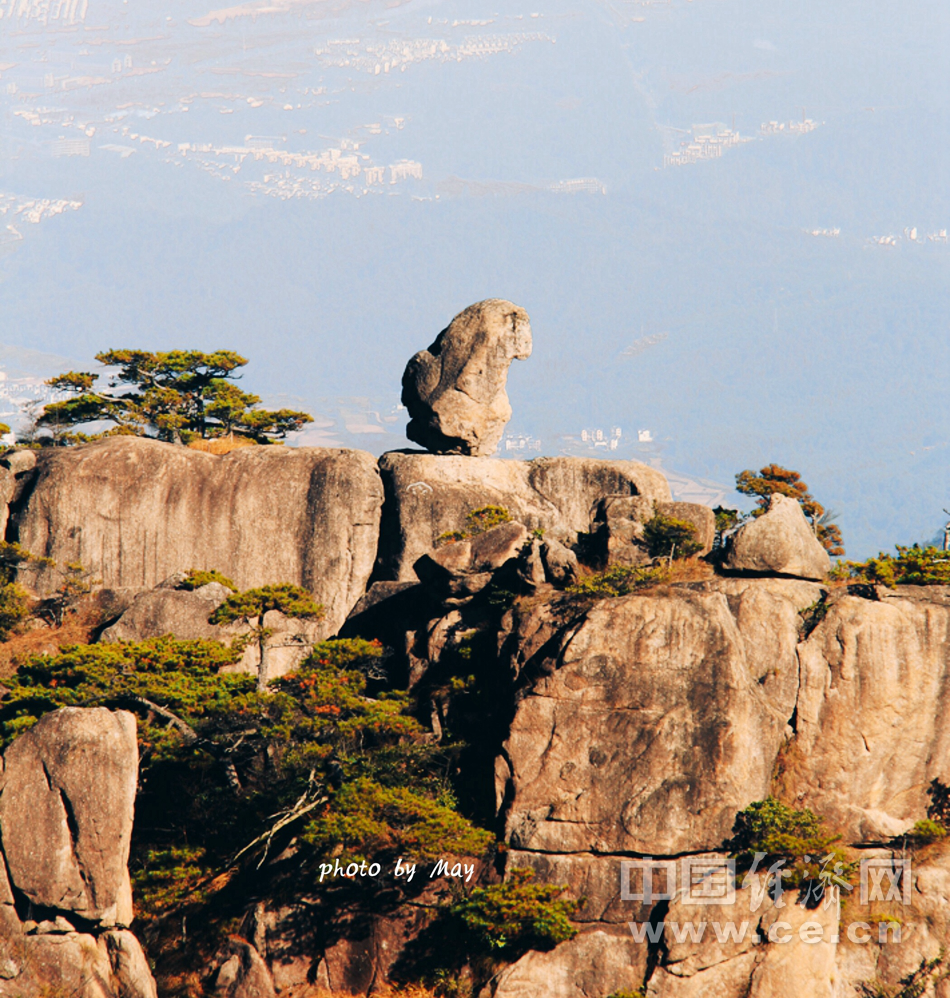 石猴观海(猴子观海) may 摄始信峰 may 摄黄山 may 摄一线天 may 摄