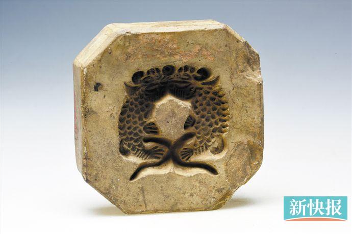 唐长沙窑"義"字双鱼纹器耳陶范■唐长沙窑绿釉四系瓷水壶■唐长沙窑