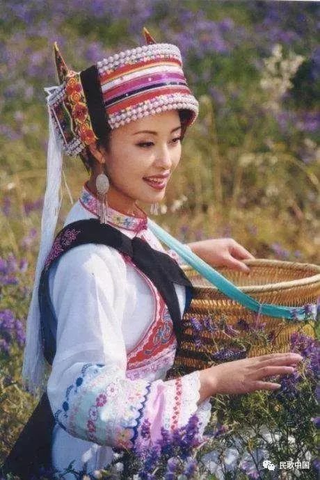 歌唱家曲比阿乌与她唱不尽的《情深谊长》