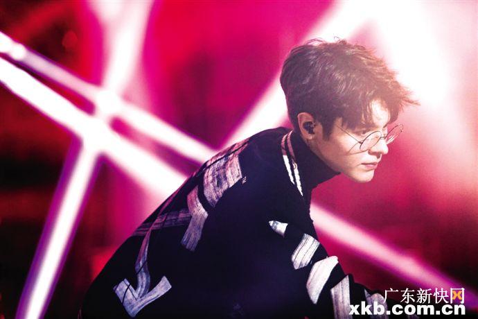 00后创作歌手kristiankostov首秀