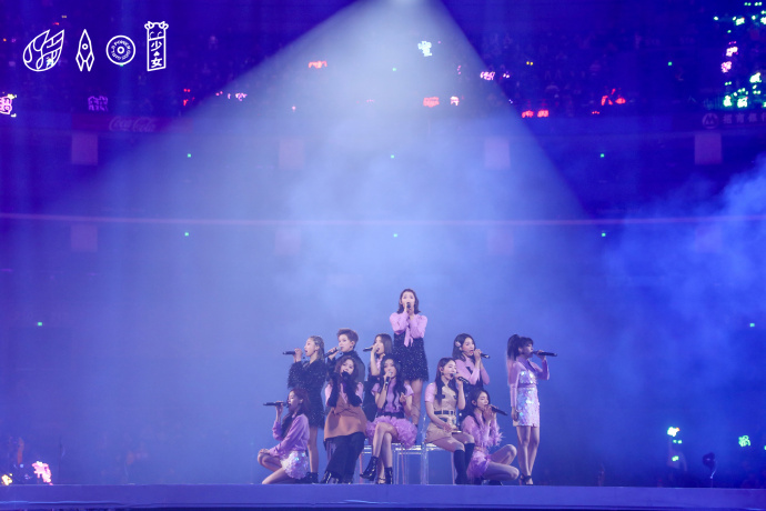 　火箭少女101上海演唱会现场图。图源官微