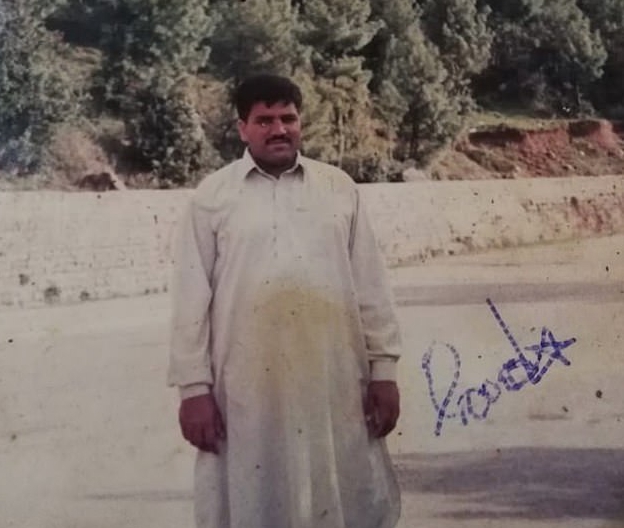 巴基斯坦男子患象皮病 左腿肿胀至150公斤