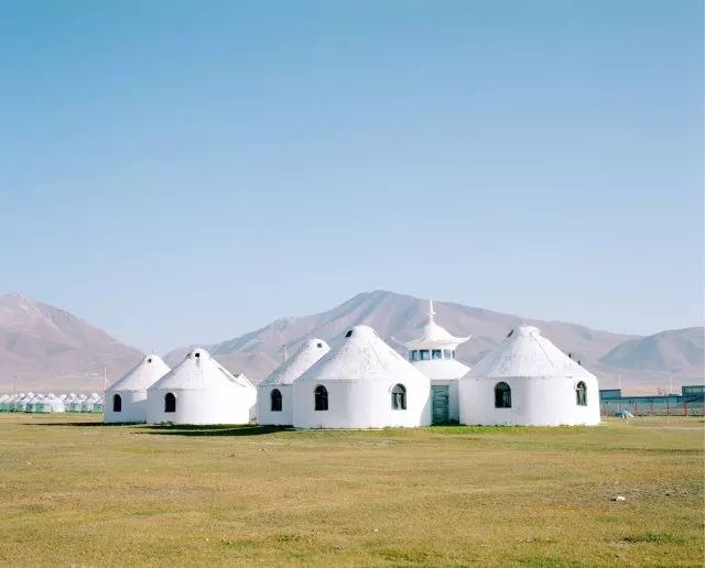 水泥蒙古包,新疆,巴音布鲁克cement mongolian yurt, bayinbuluk