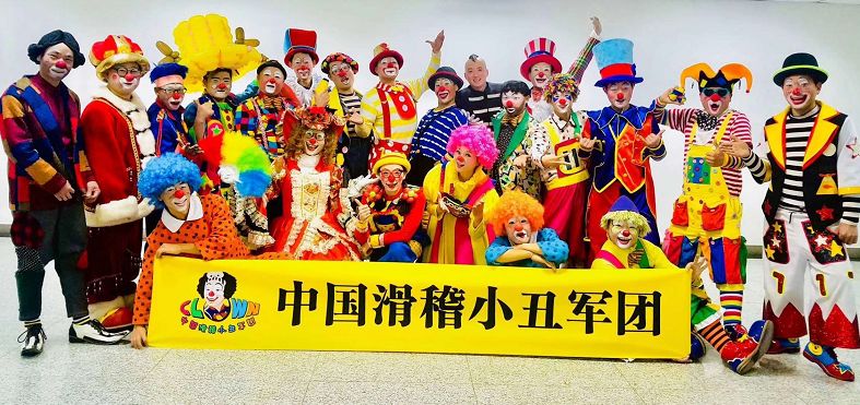 抖音网红随便一个小视频点赞10000+?研究了3