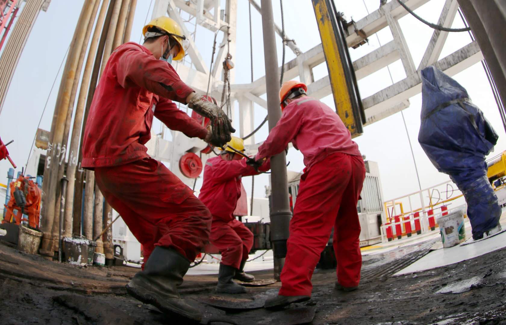 中国石化西南石油局智慧引擎驱动钻井全周期提速