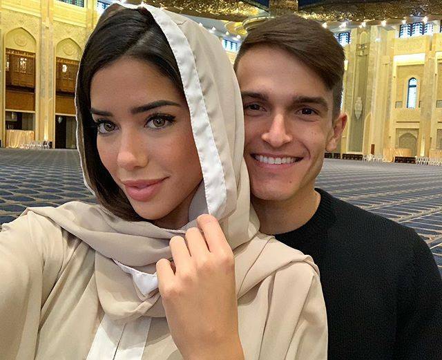 格策 3月18日↓↓ 乔治娜(c罗女友) ↓↓ 阿尔巴 3月15日