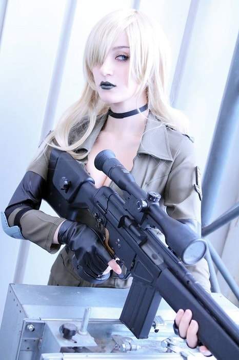 意大利美女cos合金装备静静风姿绰约侧颜美如画