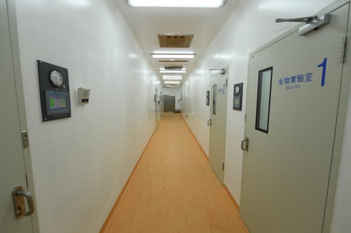 李嘉诚携李泽楷为汕大世界顶级生物安全实验室新楼启用揭幕