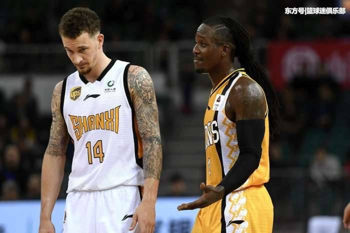 今年比赛不赌金链子要赌就赌双料MVP,砍全场