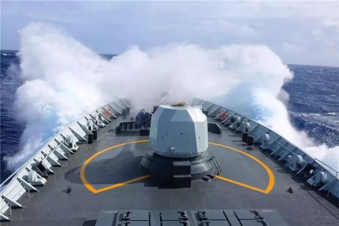 70@中国空军天之骄子 振翅云霄战机千里 奔袭精准利剑出鞘 锐不可挡