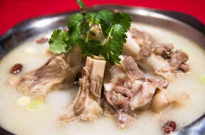 东坡汤(羊蝎子汤)手工制作酒足饭饱之后,体验一下手工制作也是乐趣