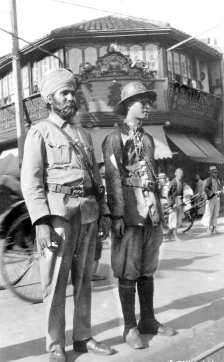 旧上海公共租界的"红头阿三"薪水高吗,后来他们靠啥谋生?|锡克|租界|