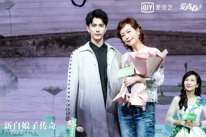 《新白娘子传奇》于朦胧叶童两代许仙同框