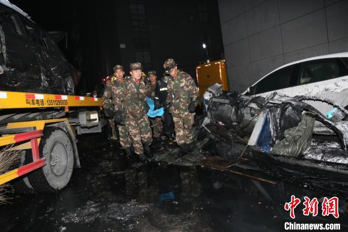 图为：救援现场 供图 摄