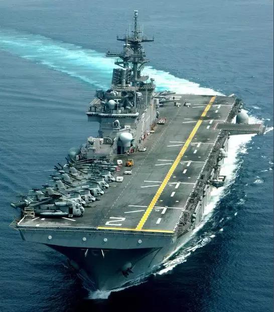 国产准航母075两栖攻击舰疑似最新3视图现身