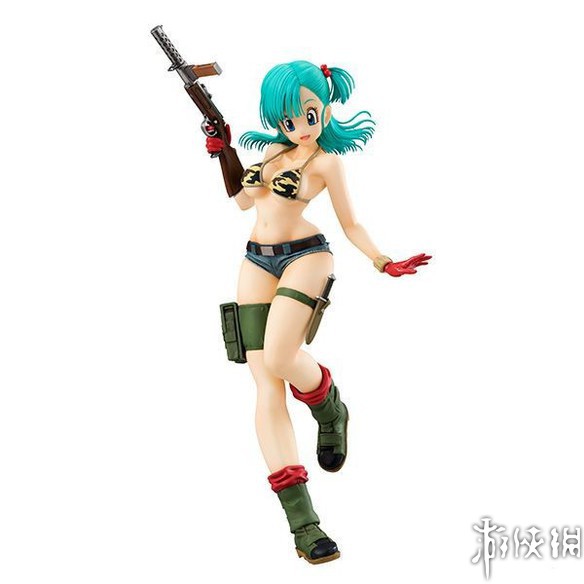 《龙珠》女生系列手办:布尔玛 "性感军服"看球!