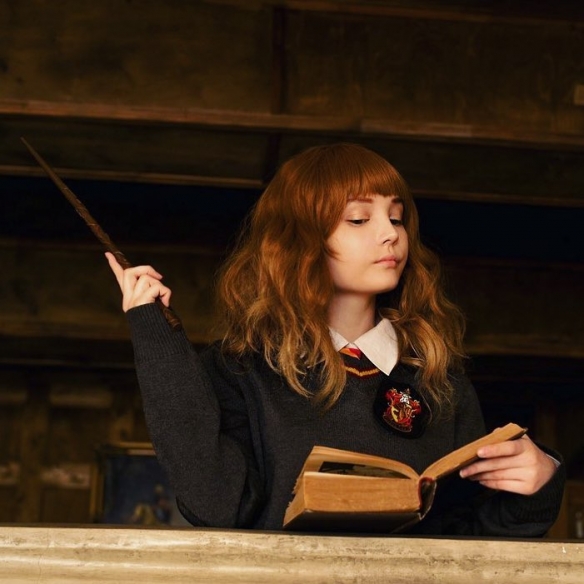 来自俄罗斯圣彼得堡的美女coser——alisa bishop天生一副洛丽塔胚子.