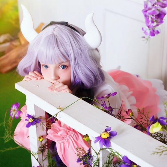 不是机场萝莉哦!俄罗斯萌妹rocksy light美图集!