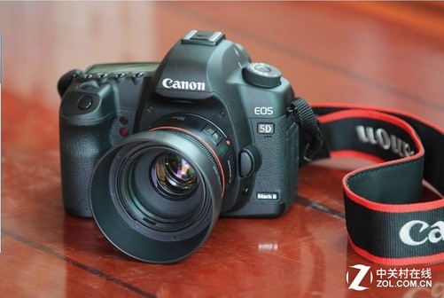 这让5d2已经上市就收获粉丝无数,虽然尼康d700同样优秀,但是在市场上