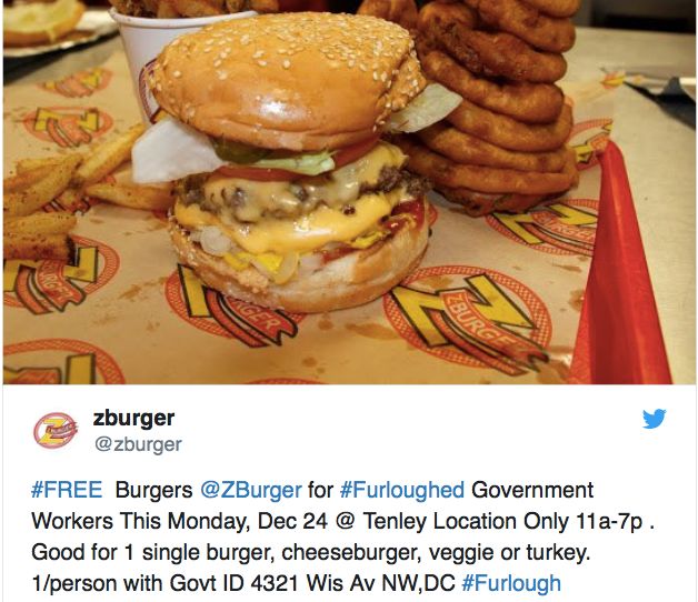 餐厅推出的免费汉堡