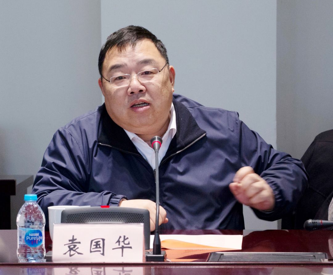 嬴彻科技与临港集团达成战略合作打造世界级自动驾驶产业集群