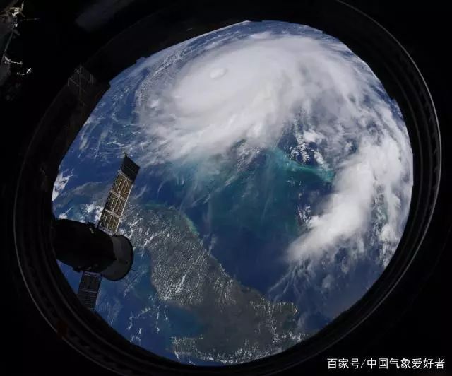 国际空间站宇航员实拍风王多利安:飓风风眼内一清二楚