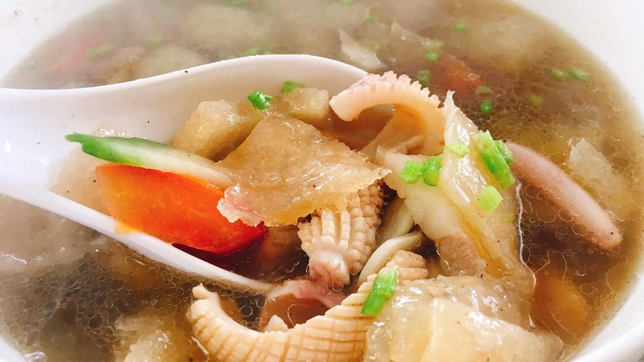 晚婚曾经的乡村敏感词如今提到家宴上