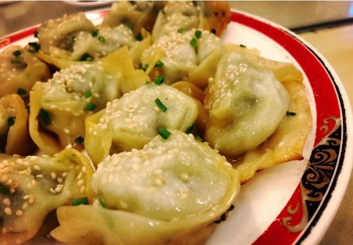 来上海旅游不知道去哪儿吃?这15家你照着吃,踩雷算我的!