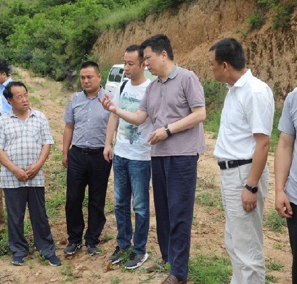 王滨到安徽省裕安区和甘肃省两当县调研精准扶贫工作