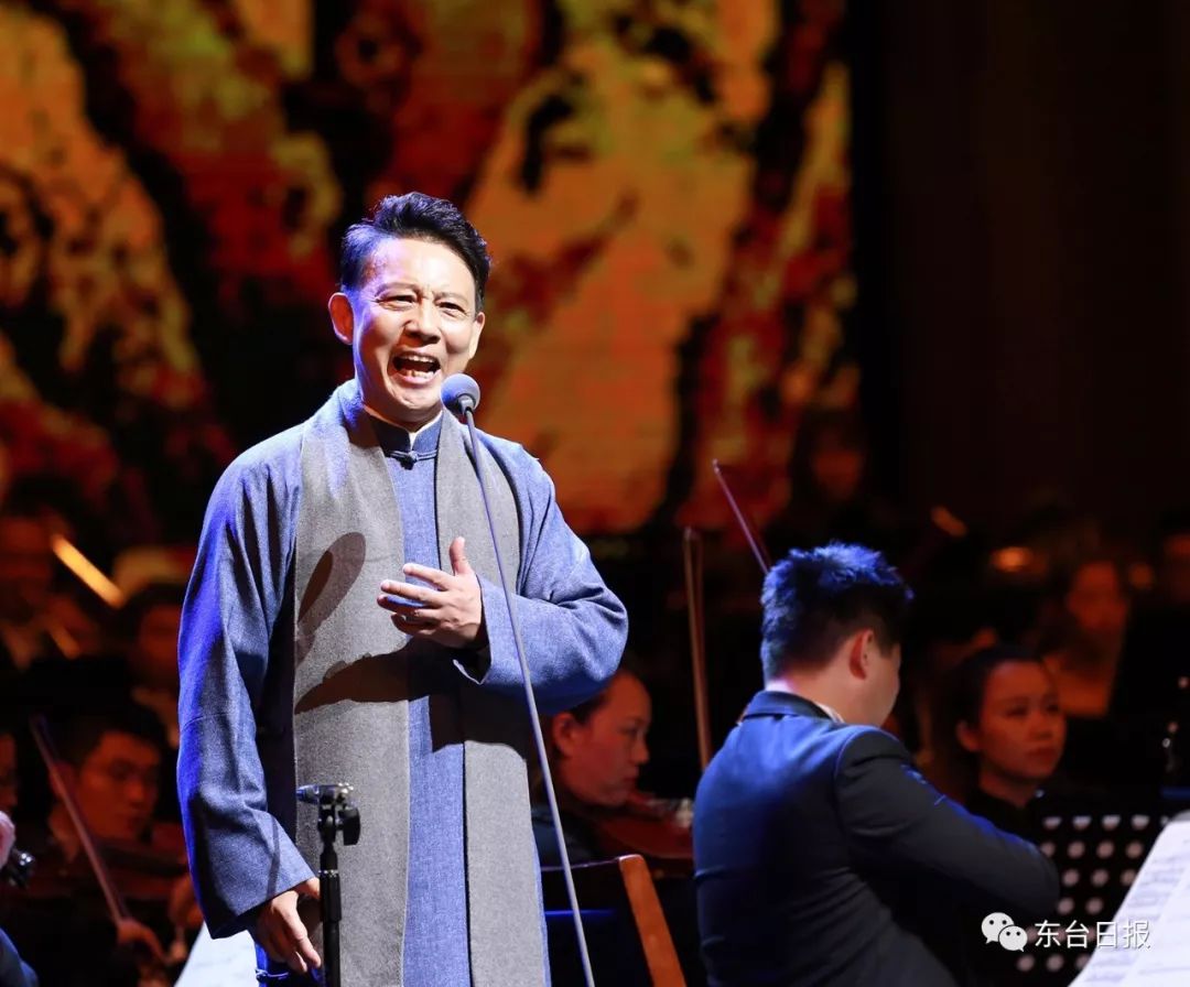 如果昨晚您没能亲临王昆大剧院聆听诗的盛宴,现在可