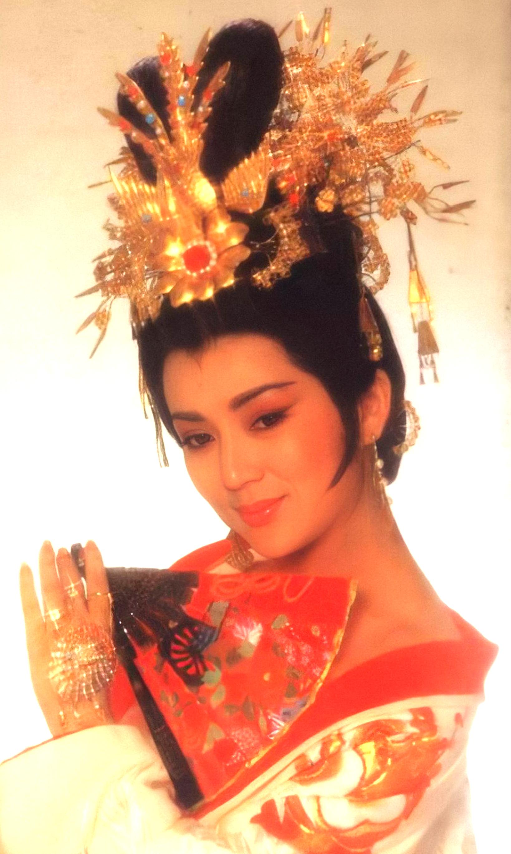 回眸一笑百媚生,六宫粉黛无颜色丨日签|杨贵妃|杨玉环_新浪新闻