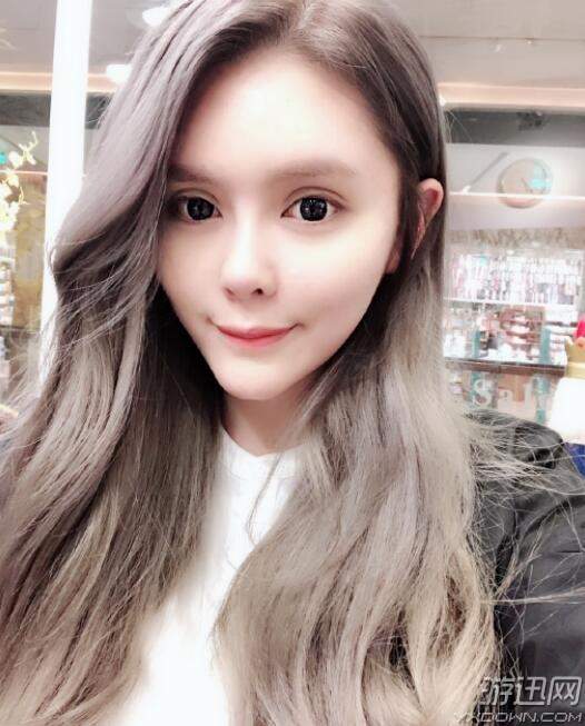 斗鱼张琪格身穿大红旗袍直播跳舞身段婀娜美艳勾人