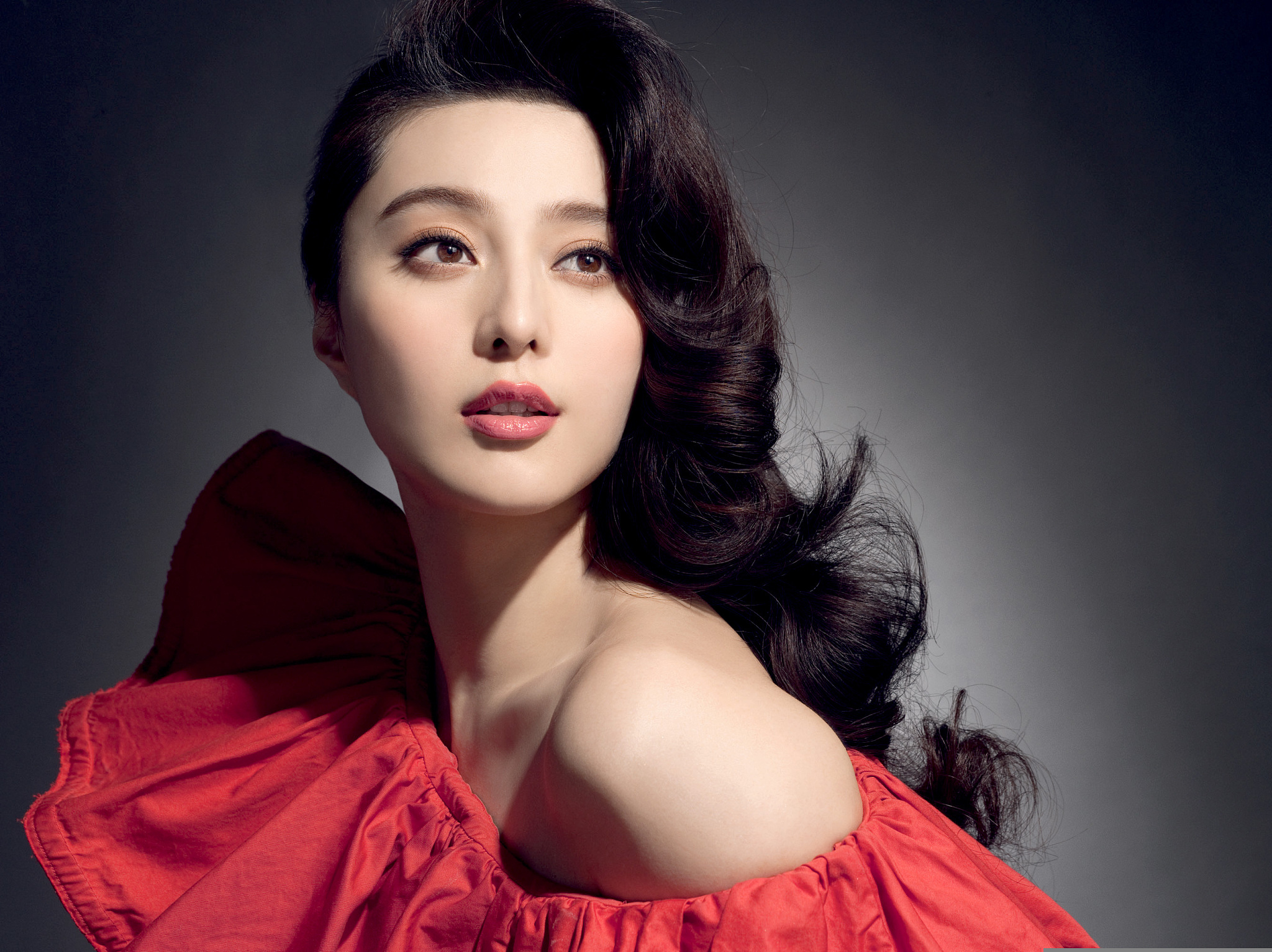 律师:范冰冰涉案超8亿元 未被追究刑责符合刑