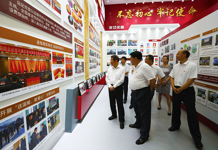 森防总站党委书记张克江汇报近年工作情况,领导班子成员宋玉双,闫峻