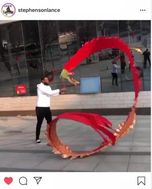 今日趣图:空心打板换着玩