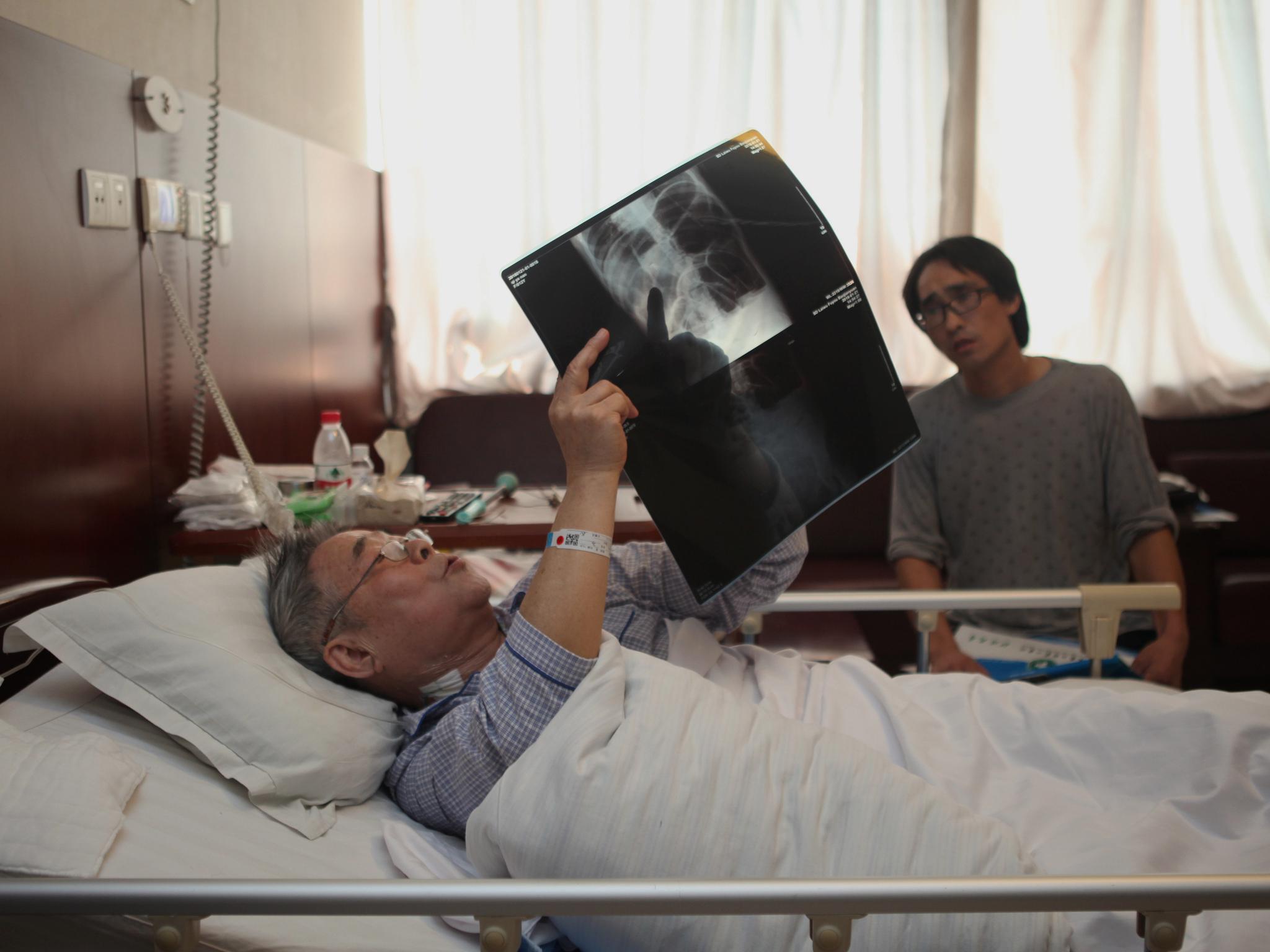 包含阜外医院老年人看病代挂号住院期间生活需求响应，贴心安排的词条