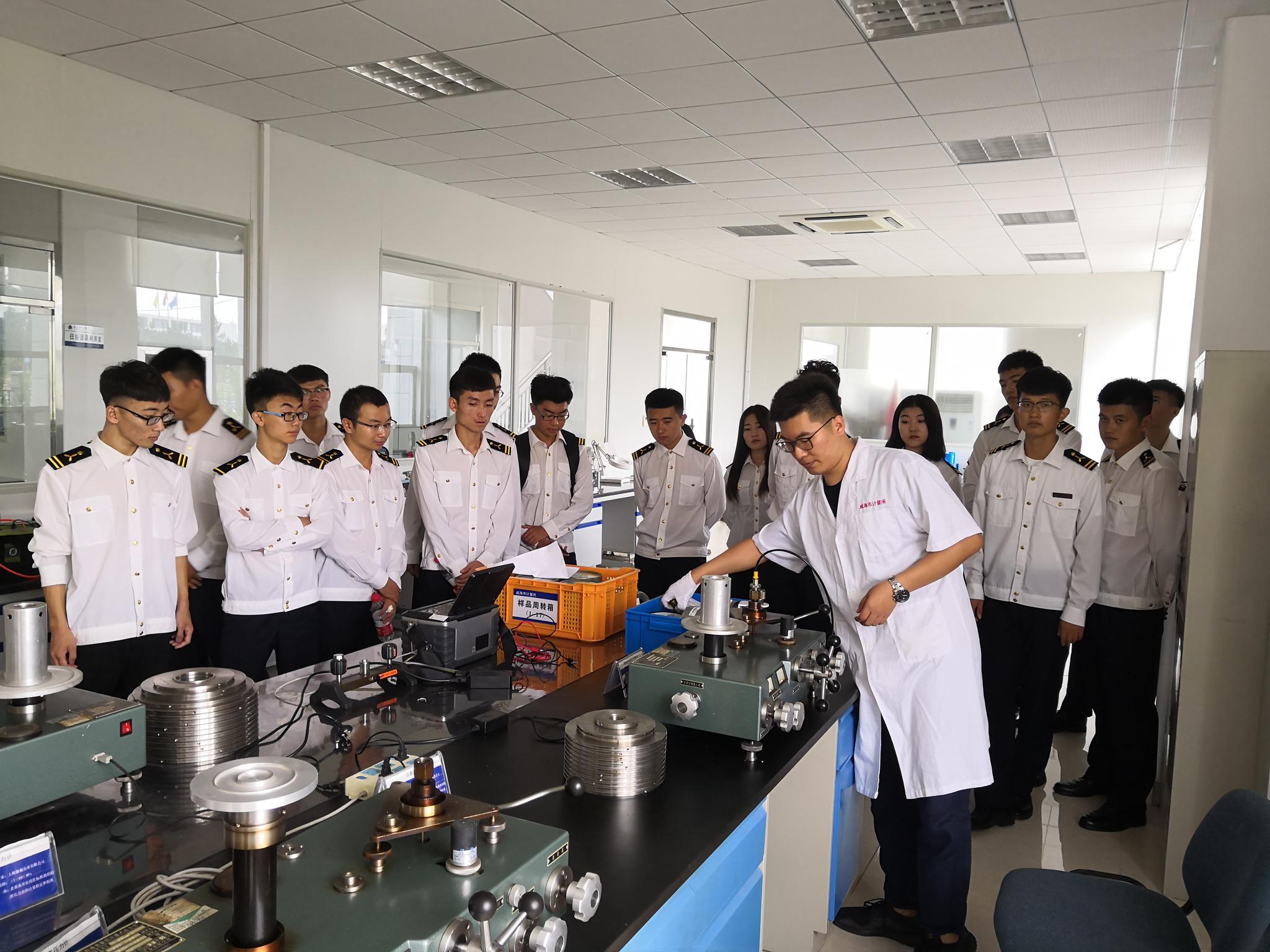 威海市质监局举办计量实验室开放科普宣传活动