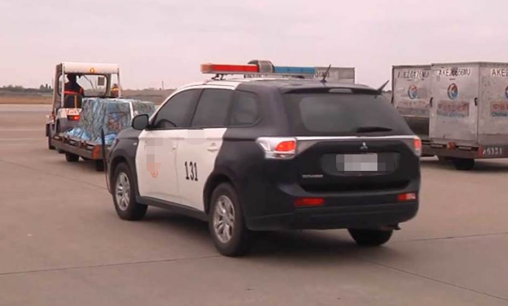 警车全程护送高以翔灵柩（中时电子报）