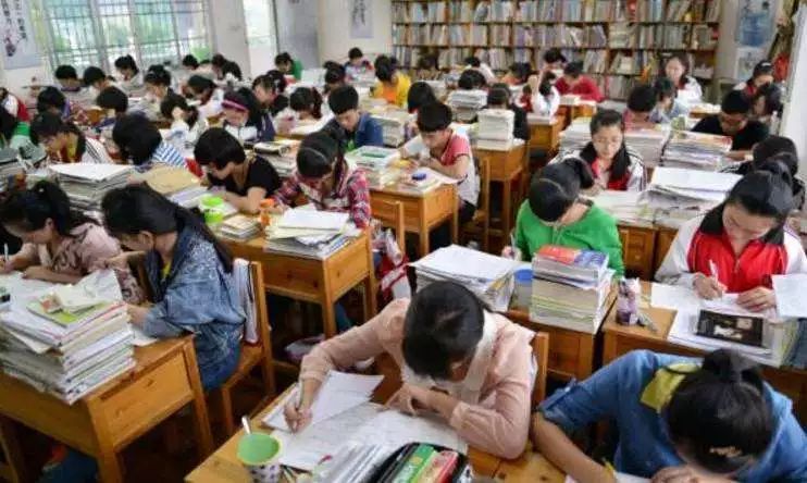 孩子吃不了读书苦的人都在吃社会的苦