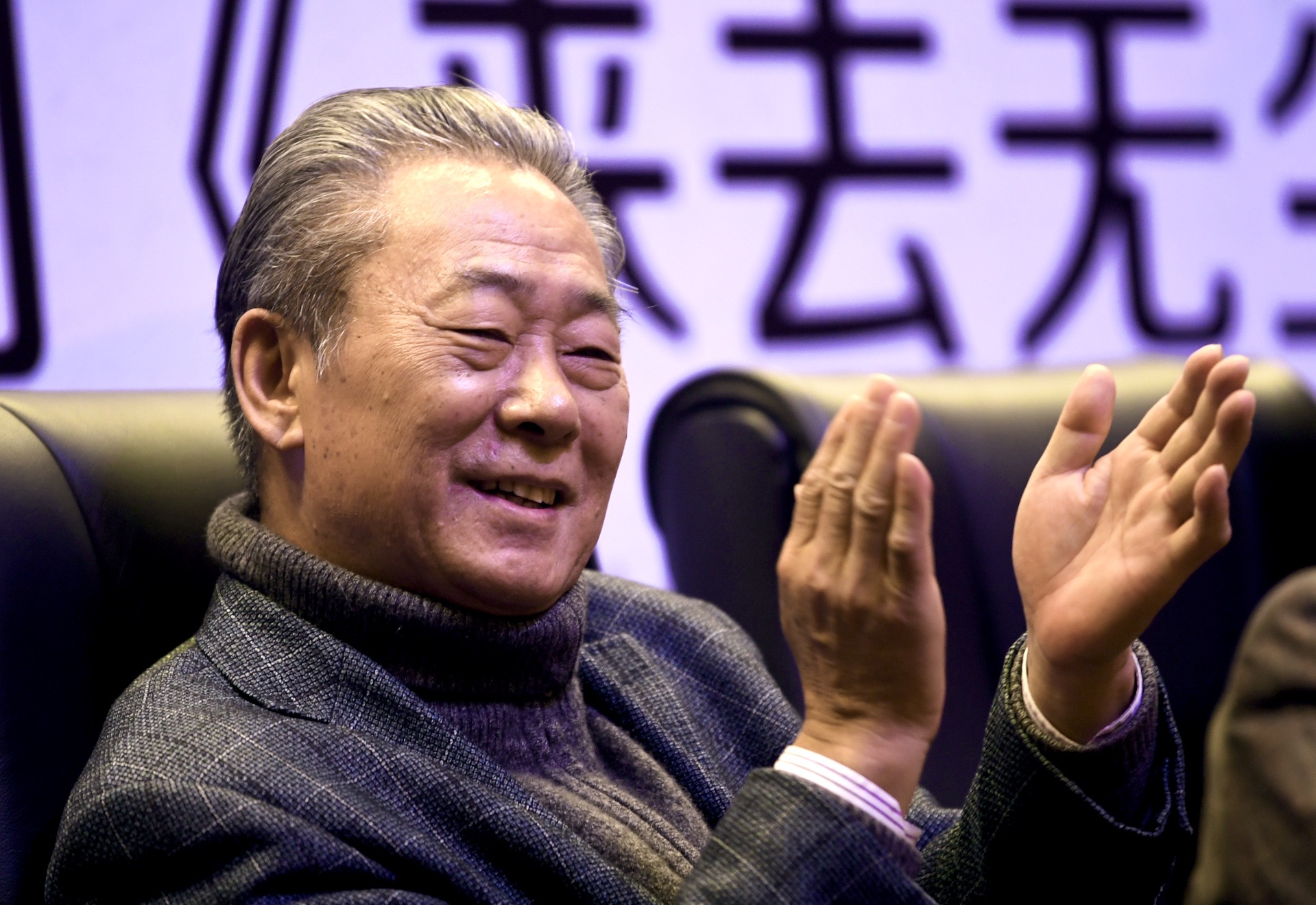 财政部长吴波的故事首次搬上舞台,《来去无尘》月底上演