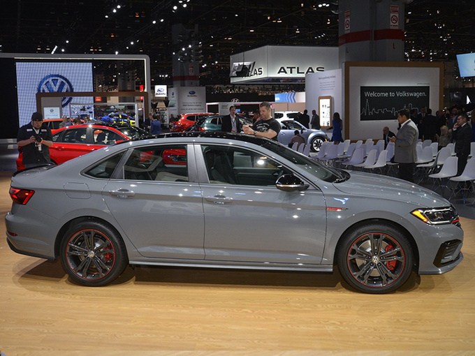 大众新速腾!换上全新2.0t引擎,爆230匹马力,国内马上开卖