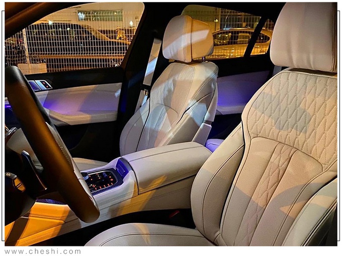 宝马新X6特别版，豪华气质超奔驰，这配置炫酷到看一眼就爱上