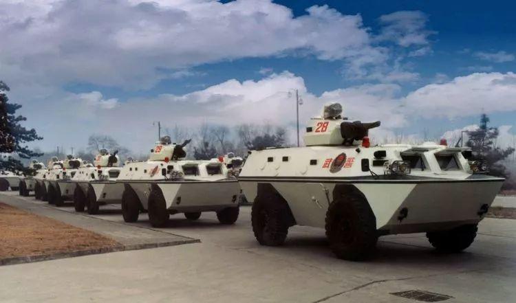 自行研制的装甲防暴车