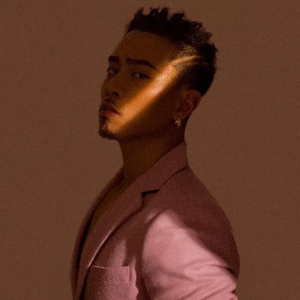 软骨舞第一人余盼李可亮,坡上村乐队牛奶咖啡,易安音乐社,龙猪,王梓