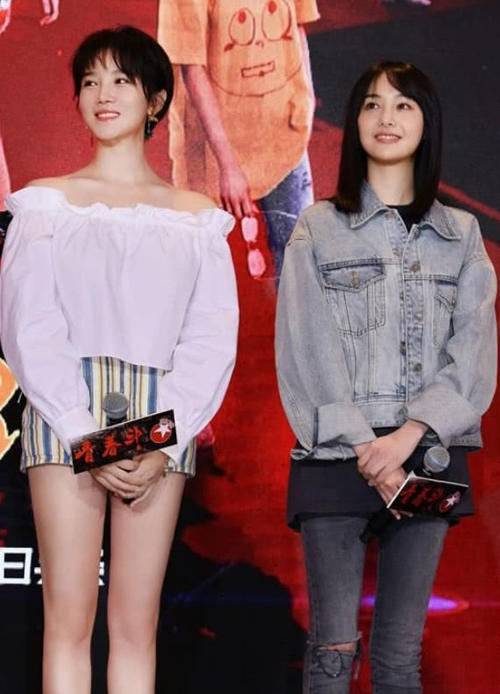 有一种炒作叫于小彤和陈小纭!自带摄像师摆拍,奈何不上热搜