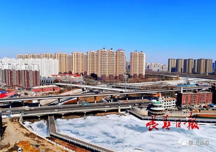 36岁的东大桥要与我们说再见了长春市民纷纷前来拍照留念