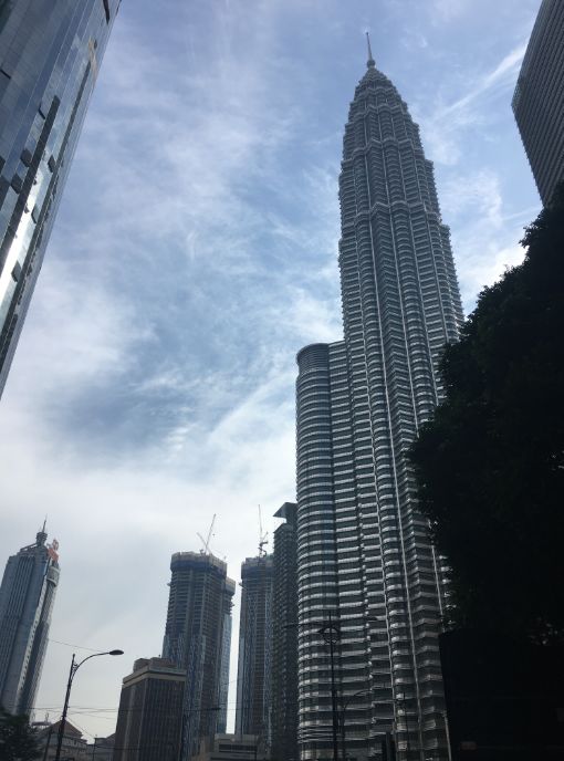 吉隆坡gdp_马来西亚:面积和日本接近,吉隆坡仅179万人