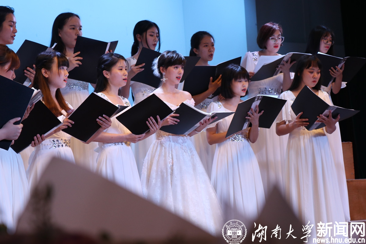 【毕业季】"美好的远方"2018大学生合唱团毕业音乐会举行(图文)