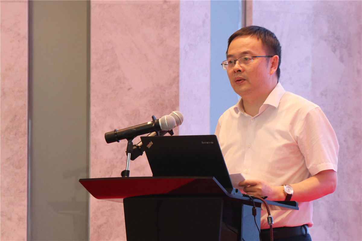 学校暑期工作研讨会聚焦双一流建设图文